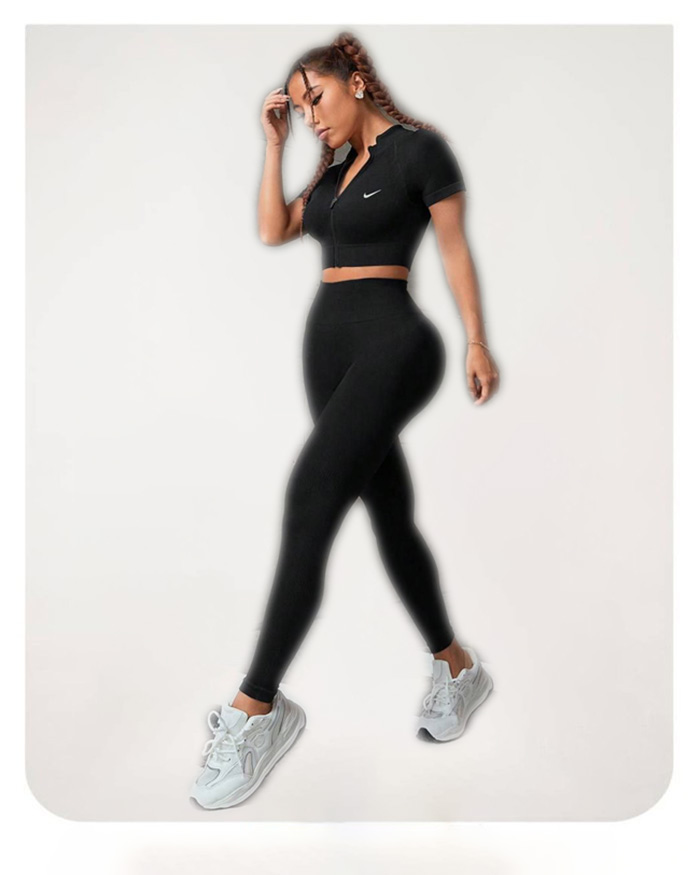 تصویر ست ورزشی زنانه کراپ و لگ NIKE رنگ مشکی